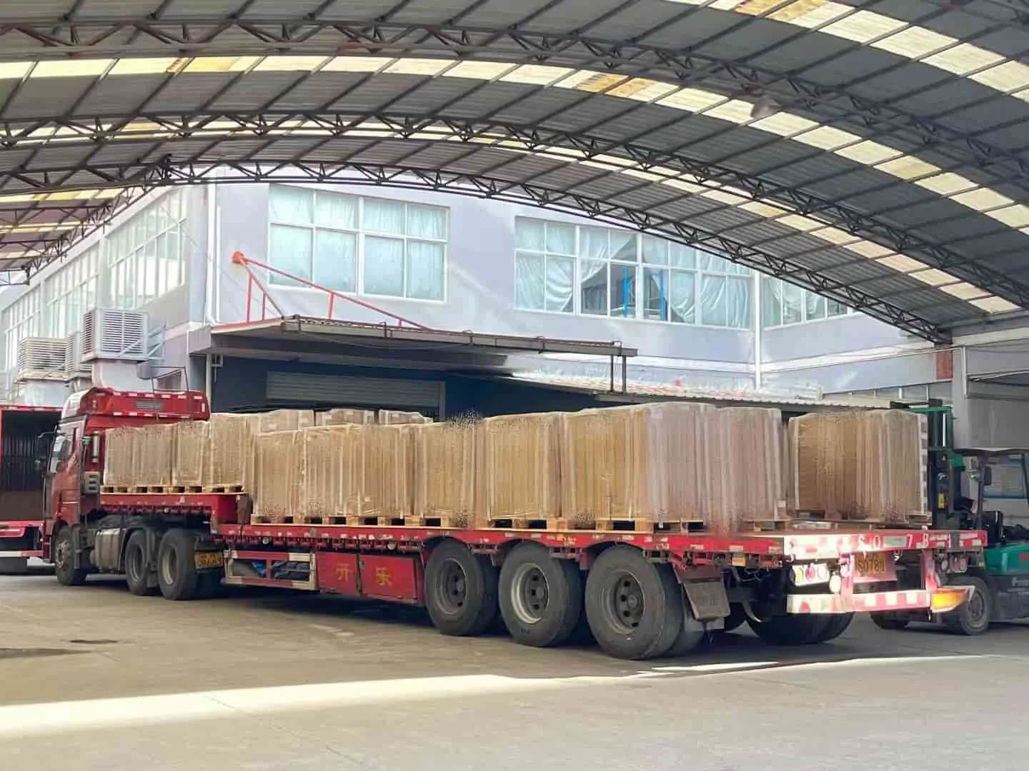 Celebrating Team Spirit: Antong Holds Appreciation Dinner to Mark the End of a Hot Summer(pic2) Celebrating Team Spirit: Antong Holds Appreciation Dinner to Mark the End of a Hot Summer(pic2)